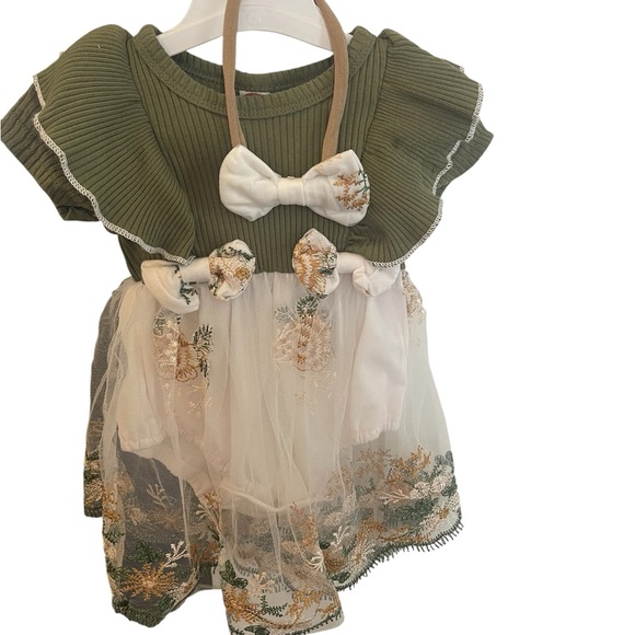 Source Unknown Other - Source Unknown Olive and Cream Baby Dress with Floral Accents NWOT